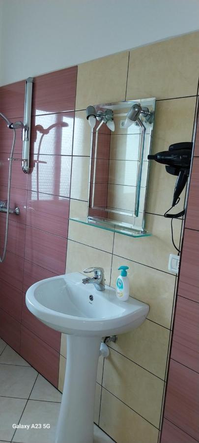 Collaku Apartment'S Vlorë 외부 사진