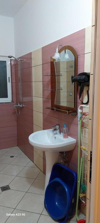 Collaku Apartment'S Vlorë 외부 사진